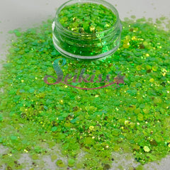 Gamma Iridescent Chunky Glitter - Green Glitter Gamma Iridescent Chunky Glitter - Green Glitter