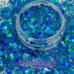 Ocean Galaxy Holographic Chunky Glitter - Blue Glitter Ocean Galaxy Holographic Chunky Glitter - Blue Glitter