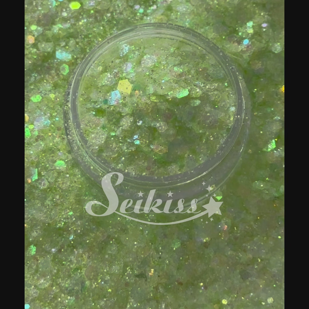 Pistachios Iridescent Chunky Glitter - Green Glitter Pistachios Iridescent Chunky Glitter - Green Glitter
