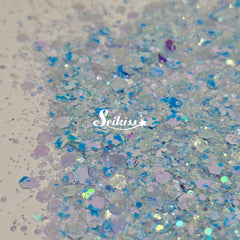Blueberry Iridescent Chunky Glitter - Blue Glitter Blueberry Iridescent Chunky Glitter - Blue Glitter